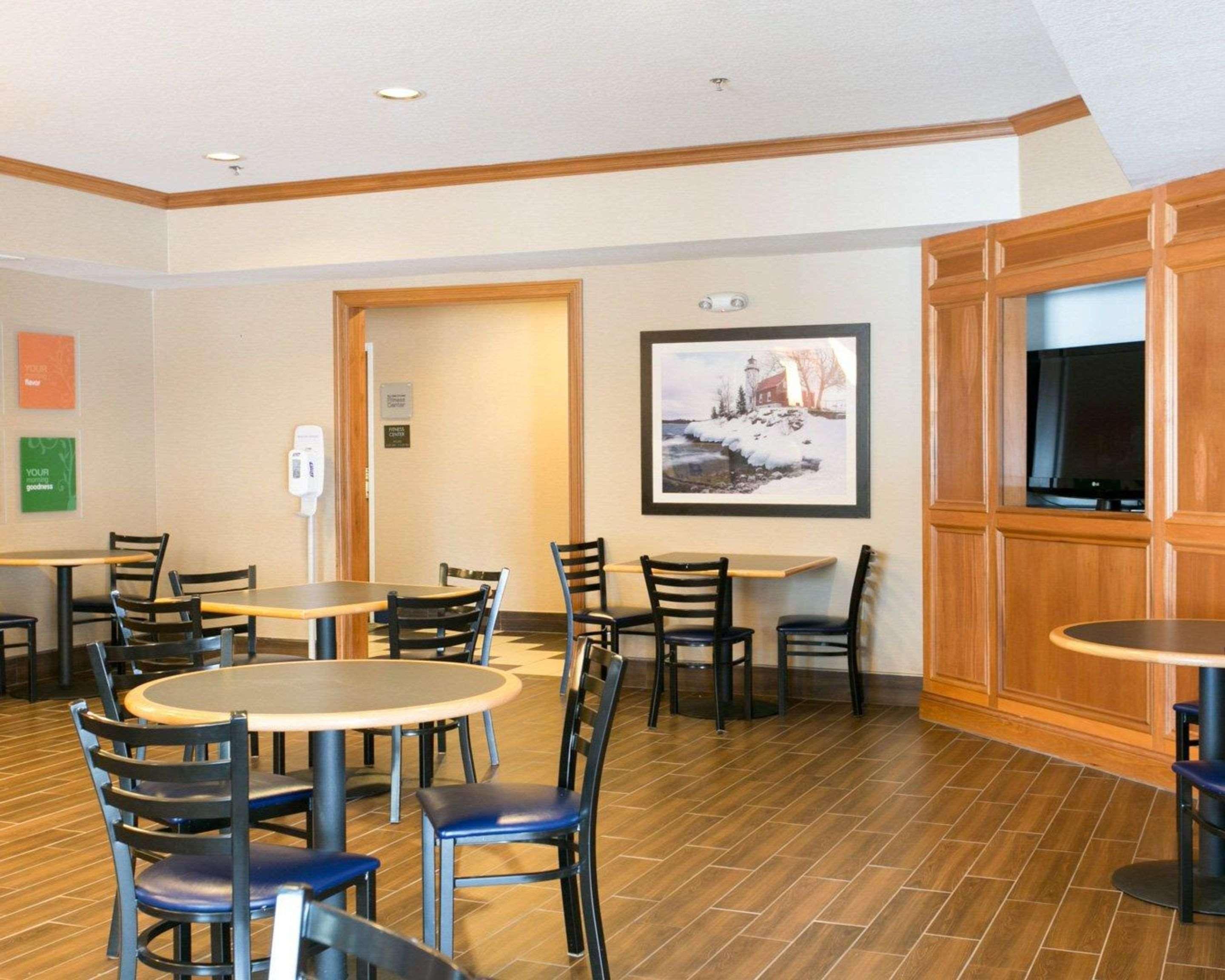 Comfort Suites Benton Harbor - St Joseph Ngoại thất bức ảnh