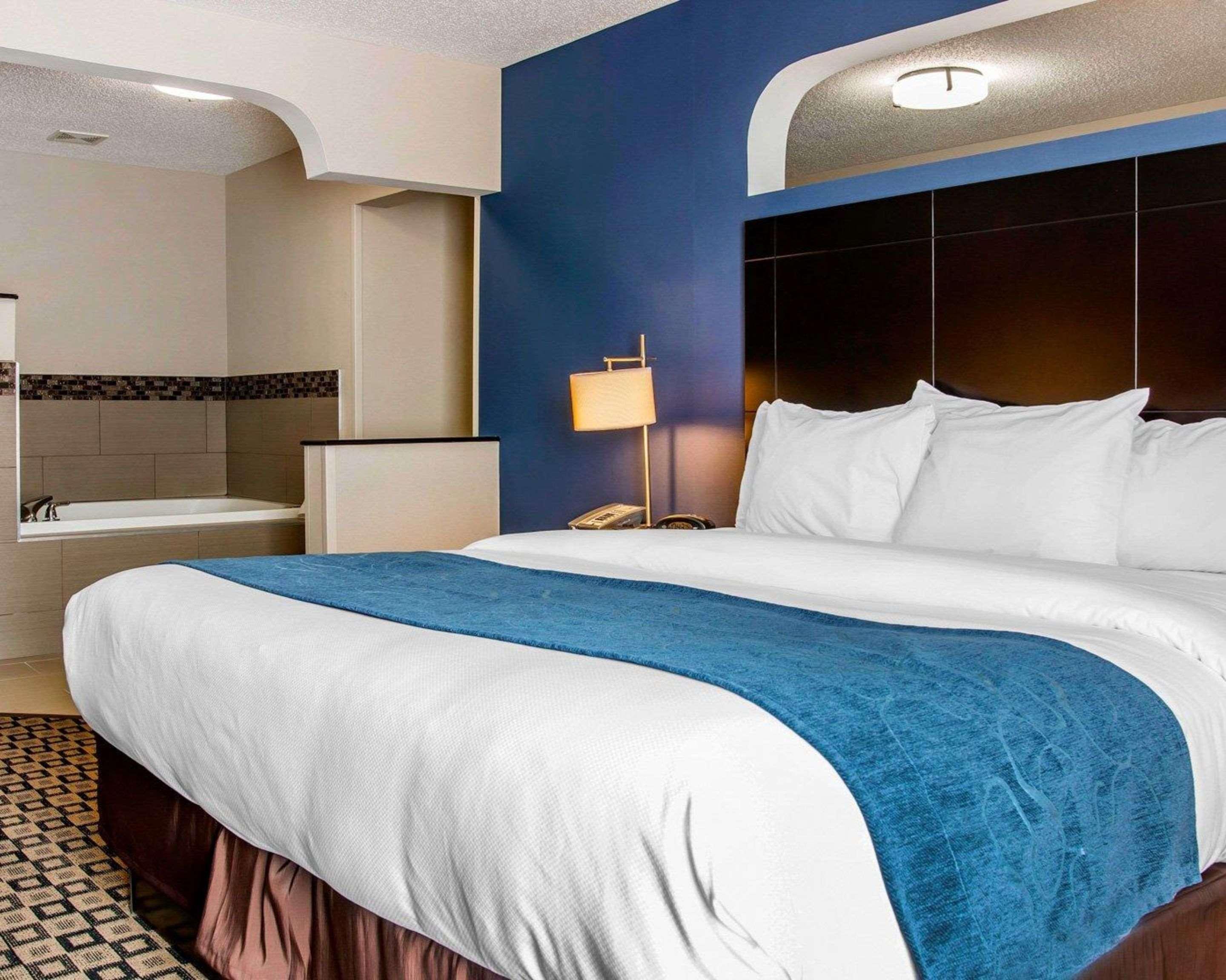 Comfort Suites Benton Harbor - St Joseph Ngoại thất bức ảnh